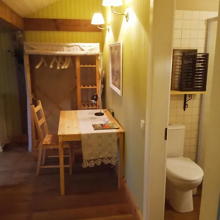Senosios Geguzines Ukis Guest House Room photo