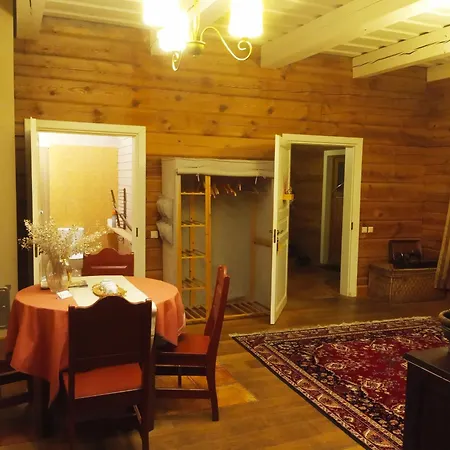 Senosios Geguzines Ukis Guest House Room photo