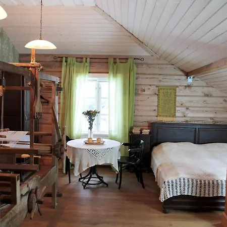Senosios Geguzines Ukis Guest House Room photo